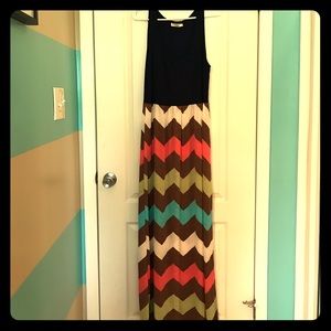 Gorgeous maxi dress!